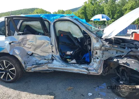 2020 Volvo Xc90 T6 Momentum 6 Passenger from USA, damaged, VIN YV4A221K6L1557582